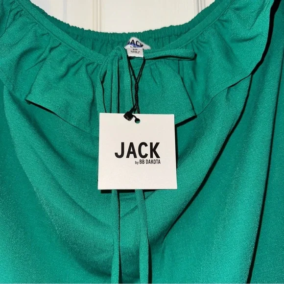 Jack by BB Dakota Haltered State Ruffle Blouse Green - Picture 4 of 4